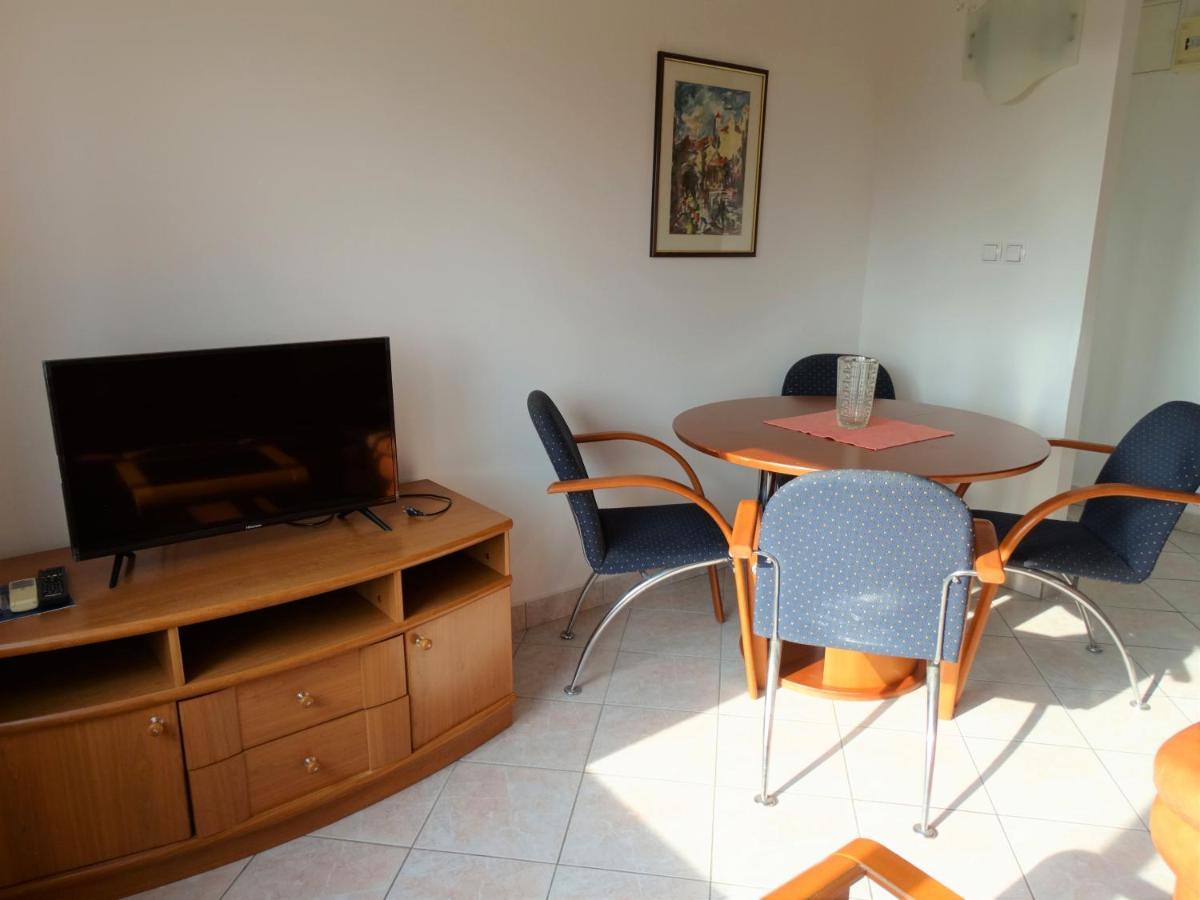 Apartman Crikvenica 30214 - Zulich Екстериор снимка